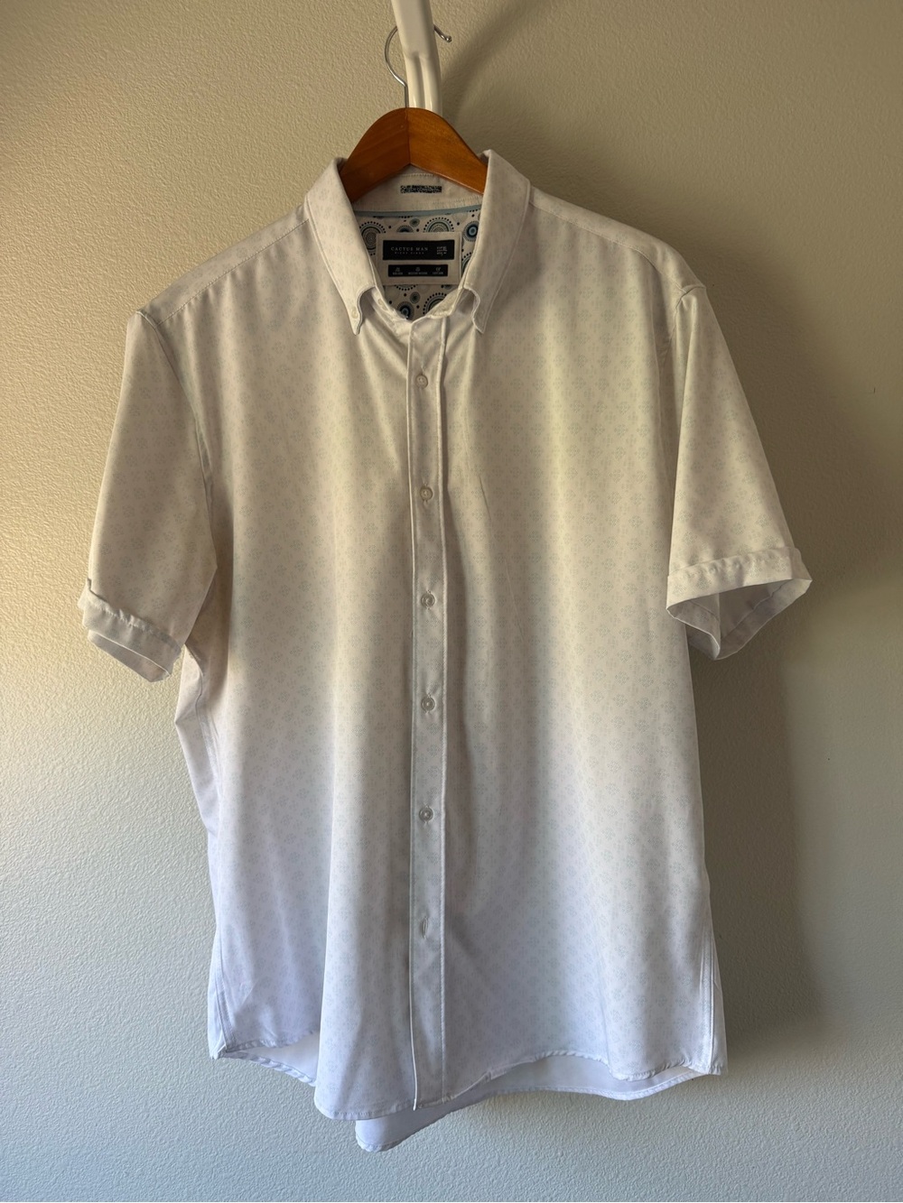 Cactus Man White pattern Short-Sleeve Button-Down Shirt
